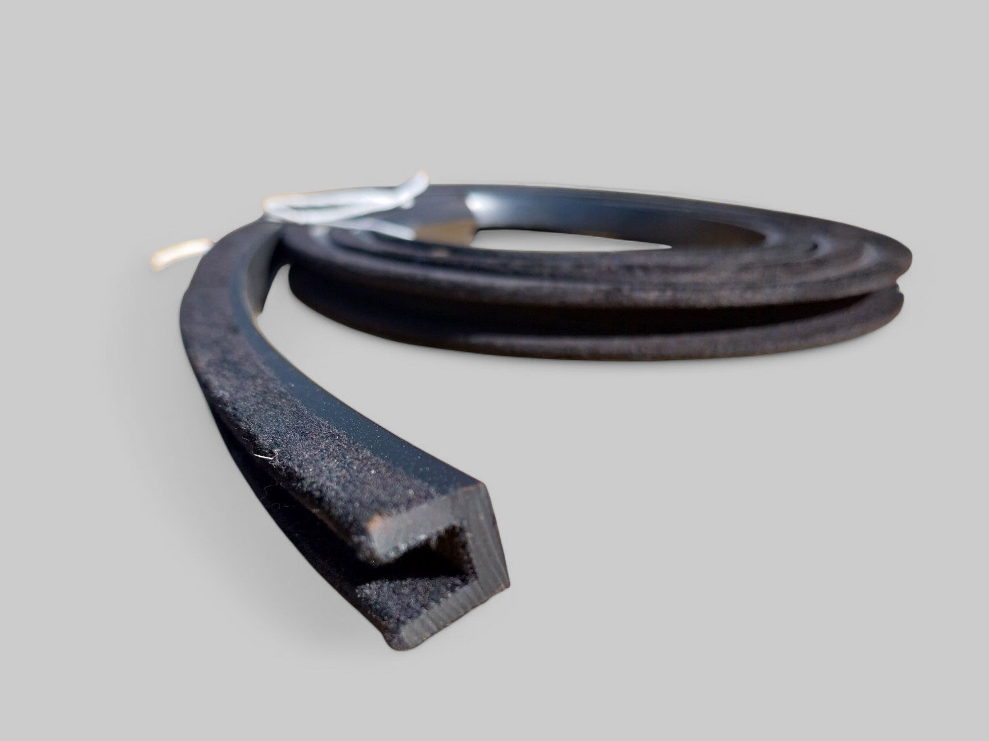 Gummi - Samtprofil f. Fensterführg., Brezel - Peter Ebeling Ersatzteile