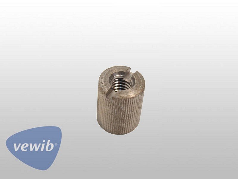 Rändelmutter f. Armaturenbrettabdeckung