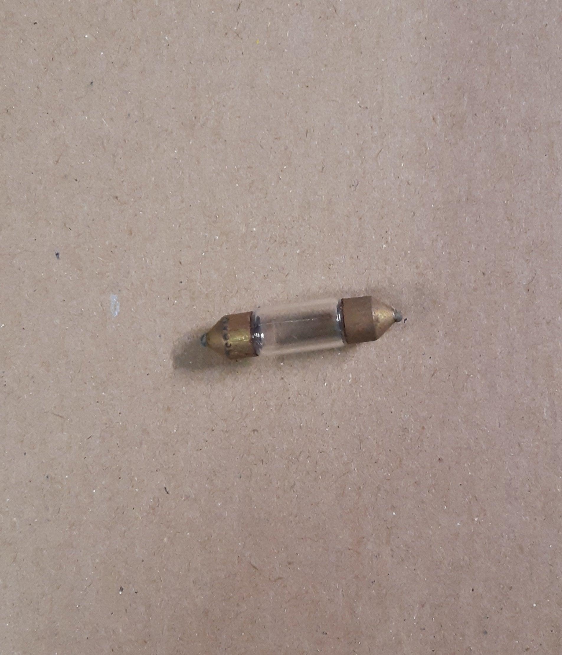 Finde Glühlampe/Sofitte, Winker und weitere VW Käfer Ersatzteile bei Peter Ebeling Ersatzteile