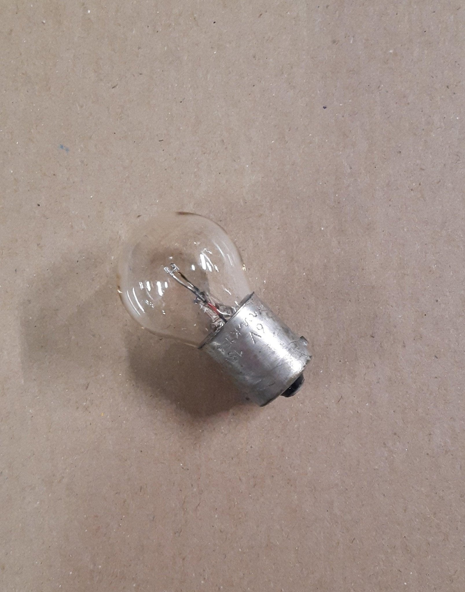 Finde Glühlampe, Blinkleuchten und weitere VW Käfer Ersatzteile bei Peter Ebeling Ersatzteile